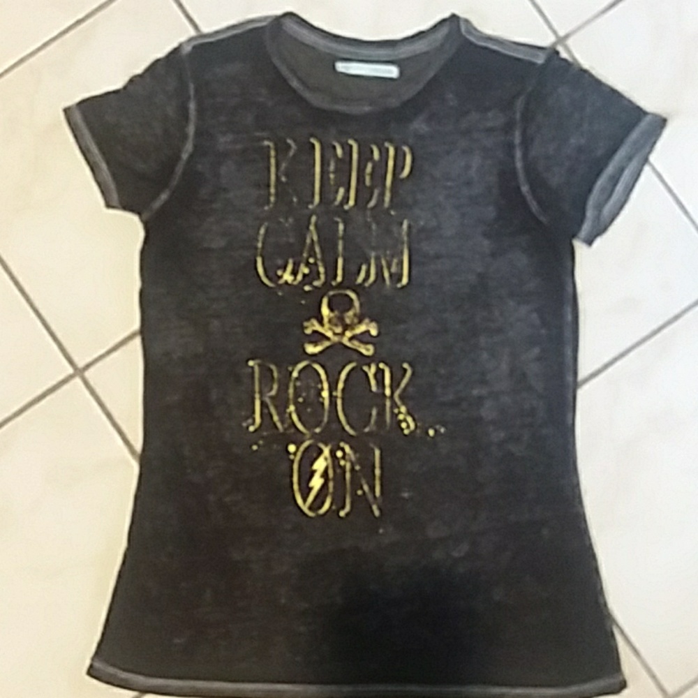 Maurices Tee size M